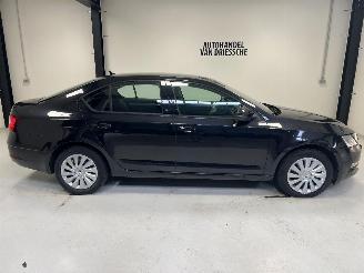 Skoda Octavia DSG picture 3