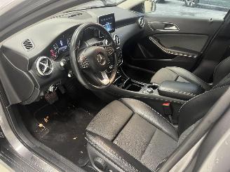 Mercedes A-klasse AUTOMAAT picture 12