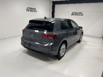 Volkswagen Golf DSG picture 3