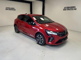 Voiture accidenté Renault Clio TECHNO 2025/4