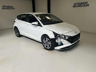damaged passenger cars Hyundai I-20 AUTOMATIQUE 2024/4