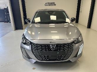 Peugeot 208 ALLURE picture 9