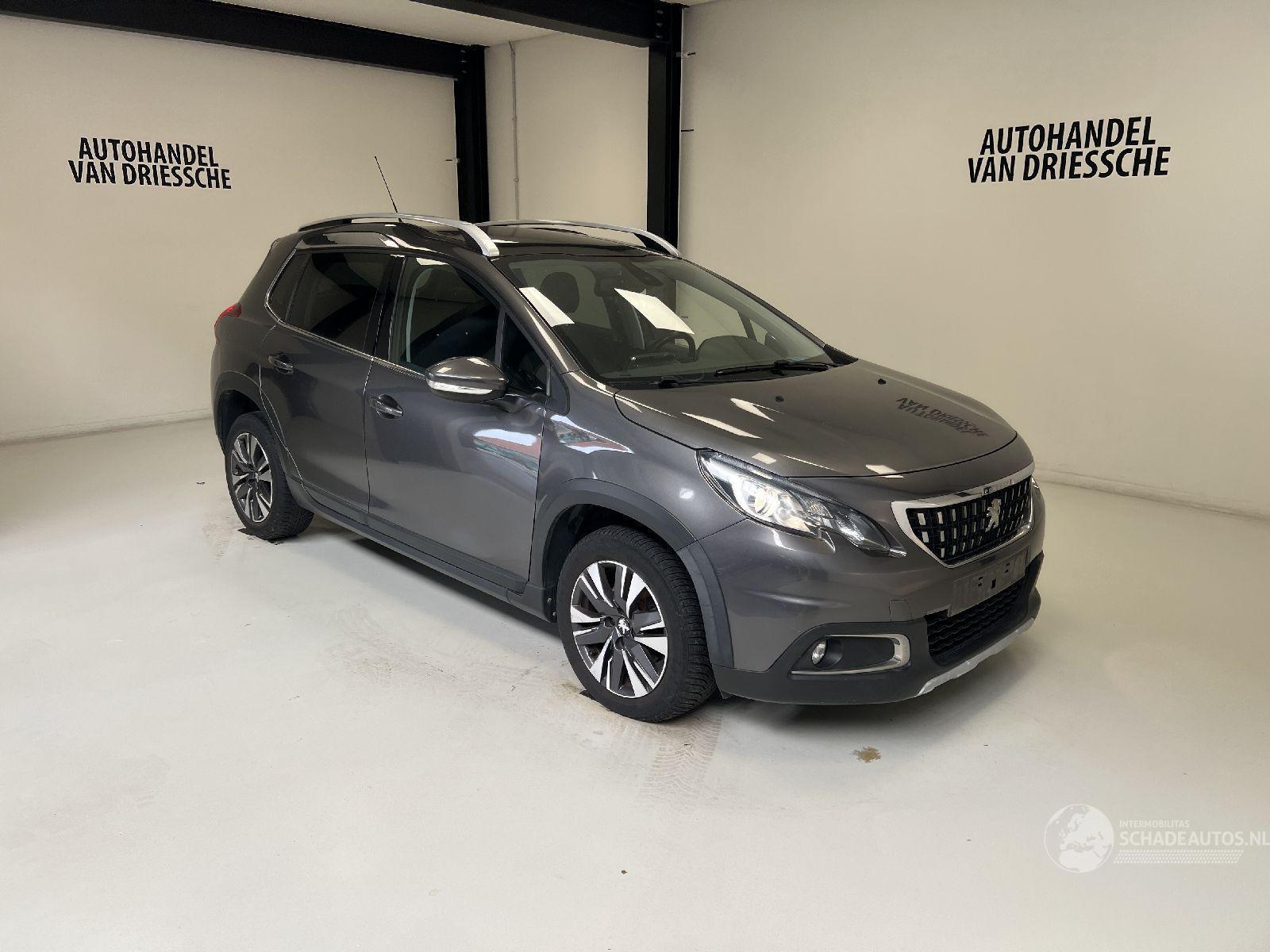 Peugeot 2008 ALLURE/PANORAMA