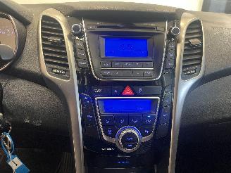 Hyundai I-30  picture 13