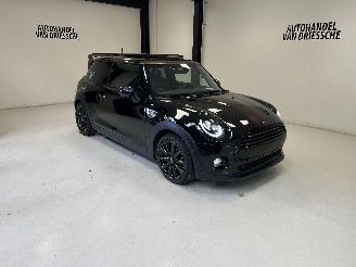 Schadeauto Mini Cooper AUTOMAAT/PANORAMA 2018/7