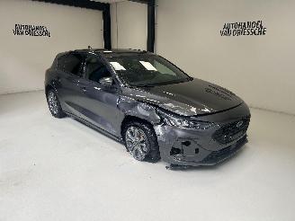 skadebil auto Ford Focus ST-LINE 2023/2