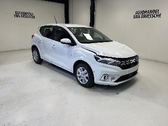uszkodzony samochody osobowe Dacia Sandero LPG+ESSENCE 2023/12