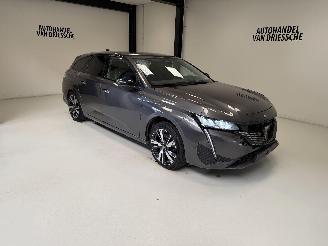 uszkodzony samochody osobowe Peugeot 308 ALLURE PLUG IN 2022/8
