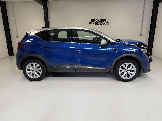 skadebil auto Renault Captur INTENS 2021/10