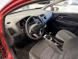 Kia Rio  picture 10