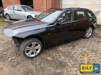 Démontage voiture BMW 3-serie F31 320XD N47D20C Black sapphire metallic 2013/1