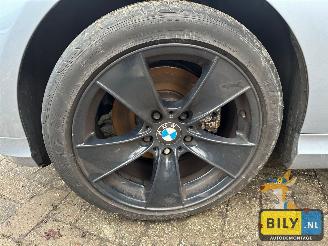 BMW 3-serie E91 320i N43 blue-water metallic (896) picture 8