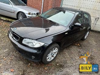 Vrakbiler auto BMW 1-serie E87 116i N45 black-sapphire metallic (475) 2005/1