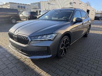 skadebil auto Skoda Superb 1.5 TSI DSG mHEV Essence 2025/6