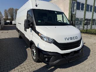 Iveco Daily 35S16 maxi picture 3