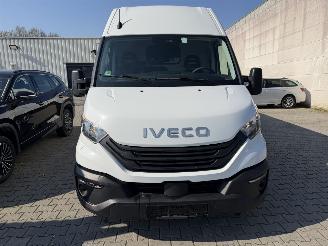 Iveco Daily 35S16 maxi picture 2