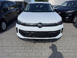 Volkswagen Tiguan 1.5 eTSI Goal picture 2