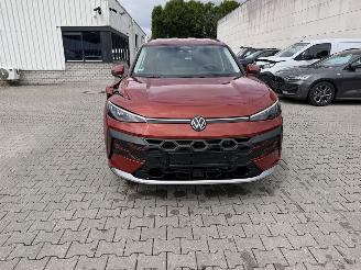 Volkswagen T-Roc 1.5 eTSI nieuw model picture 2