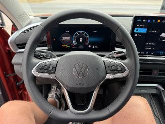 Volkswagen T-Roc 1.5 eTSI nieuw model picture 10