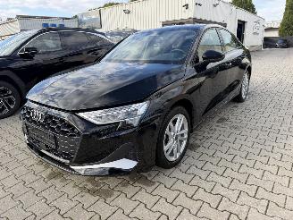 Schadeauto Audi A3 Limousine 1.5 TFSI 110 kw s-Tronic 2025/12