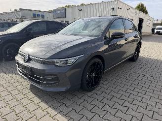 Vaurioauto  passenger cars Volkswagen Golf 2.0 TDi DSG -110 kw Energy 2026/2