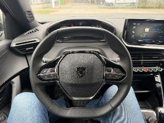 Peugeot 2008 Style picture 9