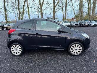 krockskadad bil auto Ford Ka TITANIUM 2013/11