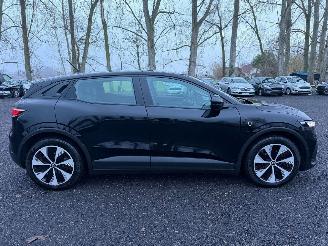 Damaged car Renault Mégane E-TECH EVOLUT 2023/6