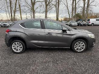 Schadeauto DS Automobiles DS 4 SO CHIC 2016/11