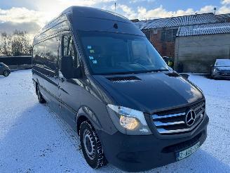 Mercedes Sprinter 319 CDI picture 3