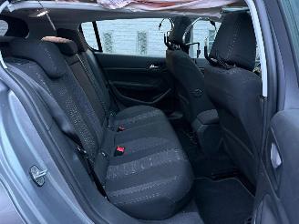 Peugeot 308 II ALLURE picture 22