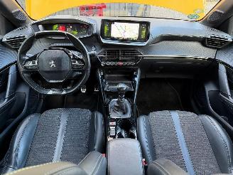 Peugeot 208 II GT LINE picture 25