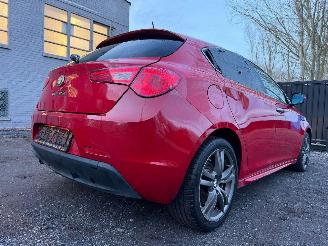Alfa Romeo Giulietta 1.6 JTD picture 15