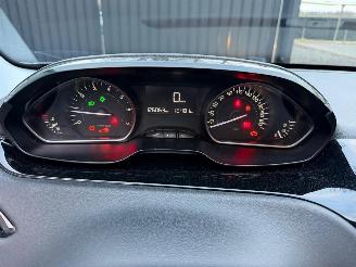 Peugeot 208 1.2 I picture 26