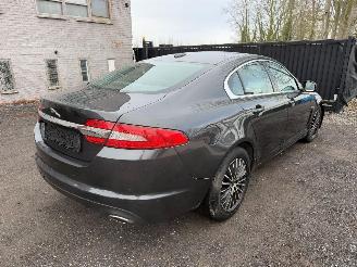 Jaguar XF 2.2 D picture 20