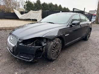 Jaguar XF 2.2 D picture 12