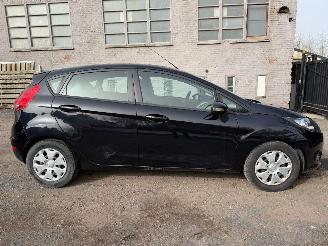 skadebil auto Ford Fiesta TREND 2011/10