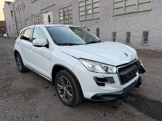 Peugeot 4008 ALLURE picture 2