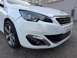 Peugeot 308 1.2 I picture 3
