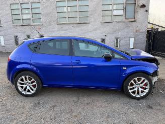 Vaurioauto  passenger cars Seat Leon CUPRA R 2011/1