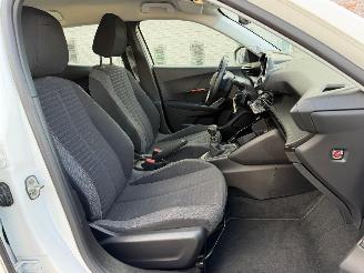 Peugeot 2008 II ACTIVE picture 22