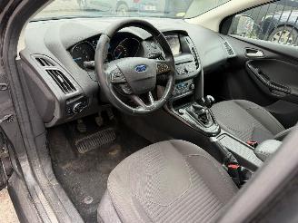 Ford Focus TITANIUM picture 24