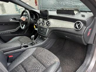 Mercedes Cla-klasse 200 picture 24