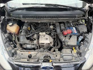 Ford B-Max TITANIUM picture 5