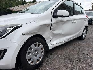Hyundai I-20  picture 7