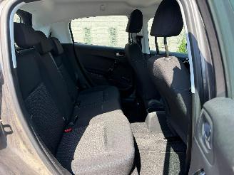 Peugeot 208 SIGNATURE picture 21