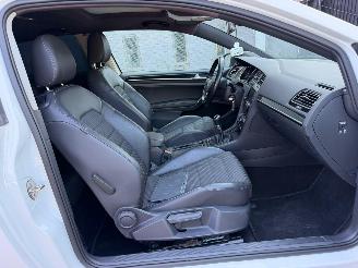 Volkswagen Golf HIGHLINE R-LINE picture 20