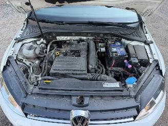 Volkswagen Golf HIGHLINE R-LINE picture 5