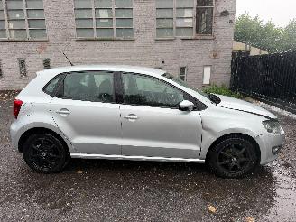 Schadeauto Volkswagen Polo COMFORTLINE 2011/12