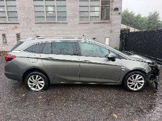 Opel Astra ELEGANCE picture 1